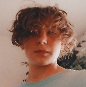 Meet your Posher, Dominic